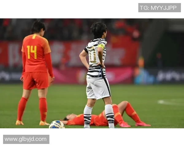 韩国女足球星池笑然：崭露头角的足球新星与未来之星