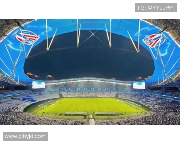 足球场惊现球星神秘现象 引发全场观众疯狂热议与欢呼